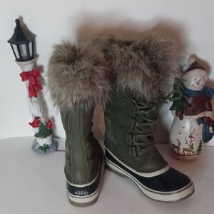 Sorel Joan Of Arctic Women's Green/Black Waterproof Boots